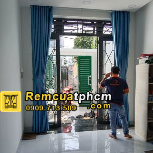 Rem-cua-gia-re-quan-2